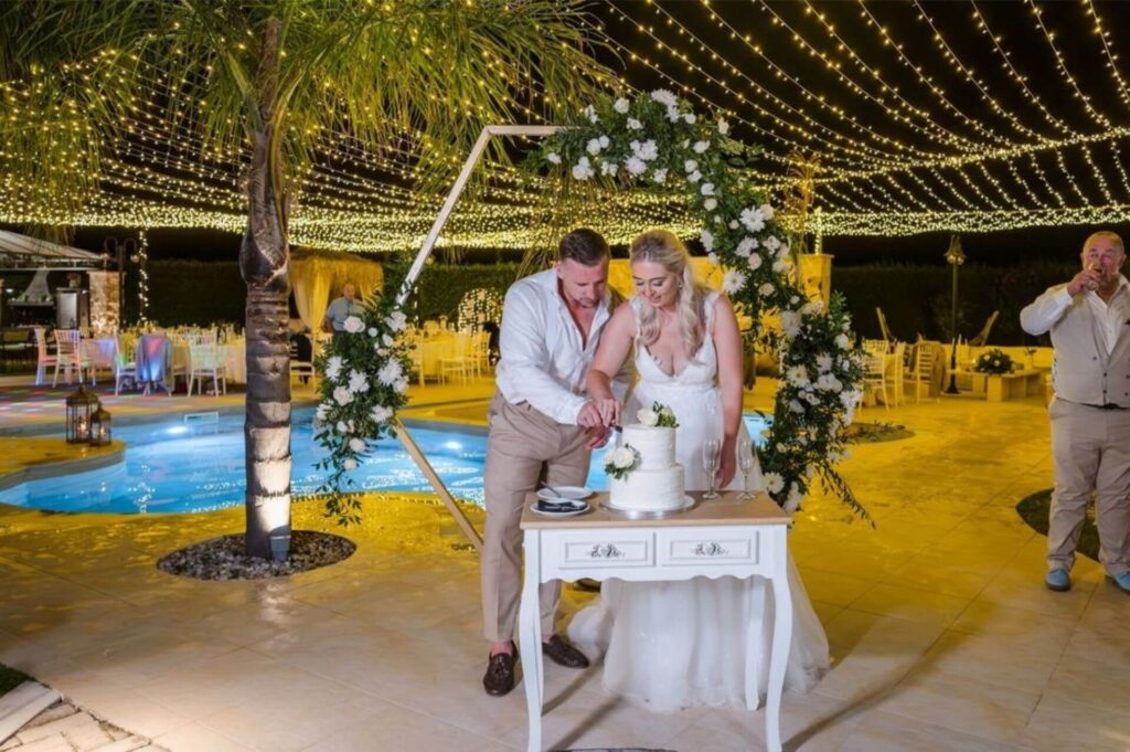 Az Orchid Villa kertje esküvői ceremóniához és fogadáshoz Zakynthoson